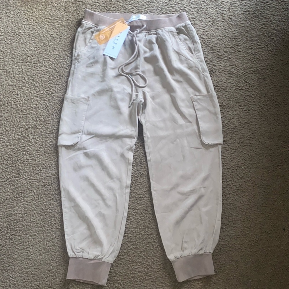 Super cute comfy pants